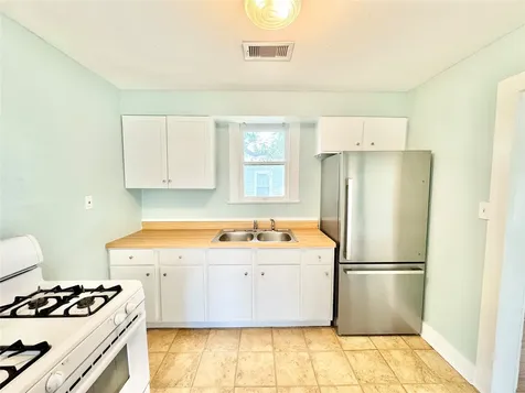1505 Avenue L Rear Galveston TX 77550