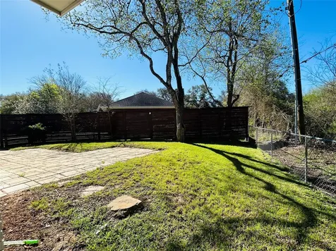 108 Creek Bend Lane Columbus TX 78934