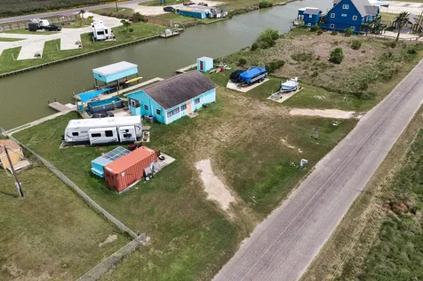 1743 County Road 299 Sargent TX 77414
