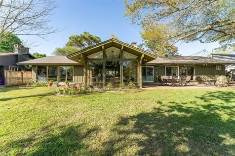 135 Woodhaven Lane Taylor Lake Village TX 77586