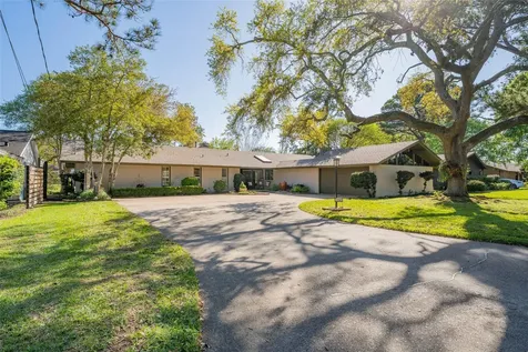 135 Woodhaven Lane Taylor Lake Village TX 77586