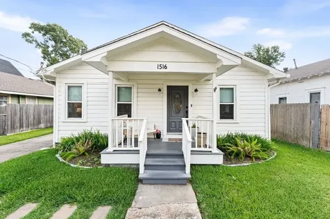 1516 Lawrence Street Houston TX 77008