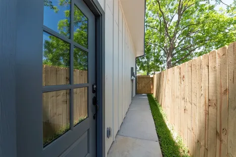 6809 Paris Street Houston TX 77021
