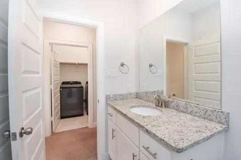 1122 Live Oak Street Houston TX 77003