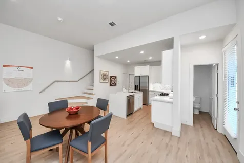 1032 Glen Avenue D Houston TX 77088