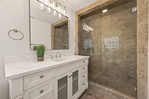 4862 Creekbend Drive Houston TX 77035