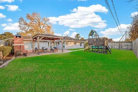 4862 Creekbend Drive Houston TX 77035