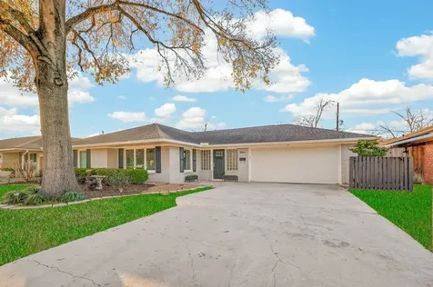 4862 Creekbend Drive Houston TX 77035