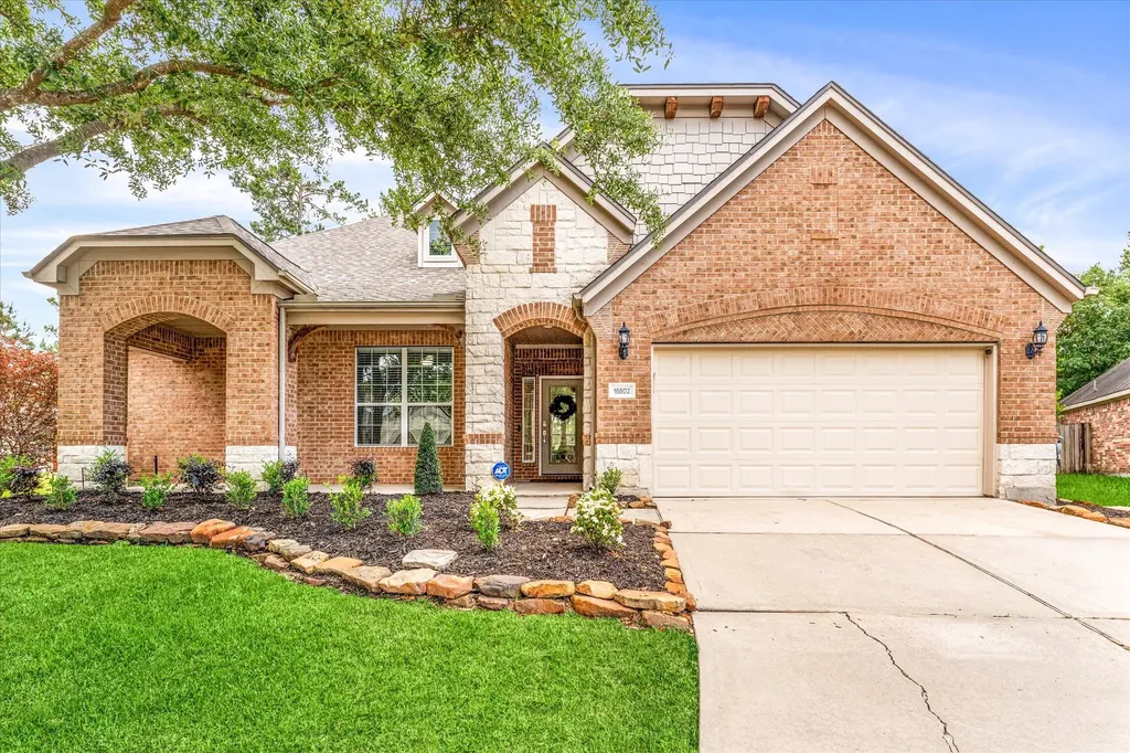 16802 Cherokee Lake Lane Houston TX 77044