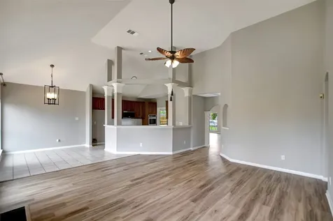 1709 Orlando Street Friendswood TX 77546