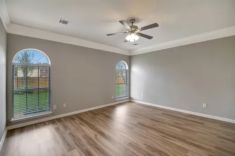 1709 Orlando Street Friendswood TX 77546