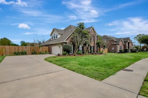 1709 Orlando Street Friendswood TX 77546