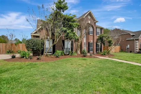 1709 Orlando Street Friendswood TX 77546