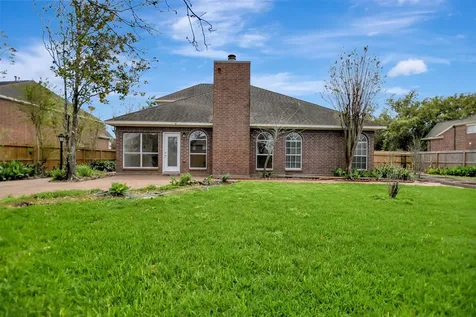 1709 Orlando Street Friendswood TX 77546