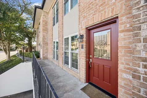 1802 Stoney Brook 102 Houston TX 77063