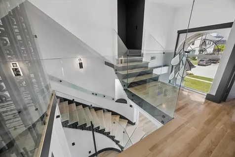 4521 Merrie Lane Bellaire TX 77401
