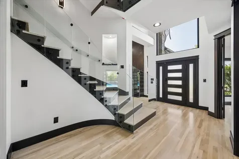 4521 Merrie Lane Bellaire TX 77401