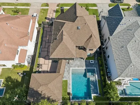 4521 Merrie Lane Bellaire TX 77401