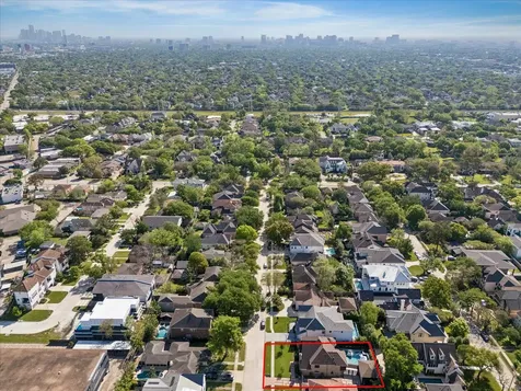4521 Merrie Lane Bellaire TX 77401
