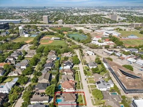 4521 Merrie Lane Bellaire TX 77401