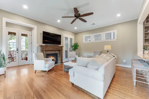 836 E 24th Street Houston TX 77009