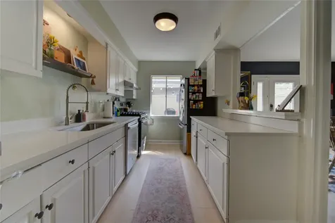 6343 Briar Rose Drive 142 Houston TX 77057