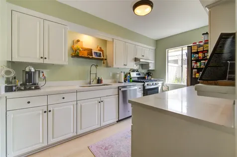 6343 Briar Rose Drive 142 Houston TX 77057