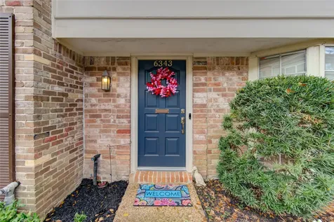 6343 Briar Rose Drive 142 Houston TX 77057