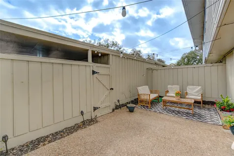 6343 Briar Rose Drive 142 Houston TX 77057