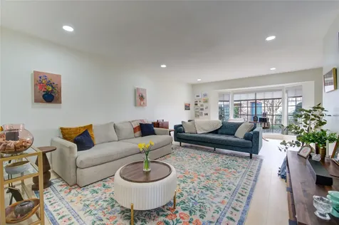 6343 Briar Rose Drive 142 Houston TX 77057