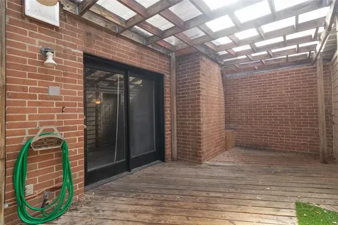 1404 Walnut Bend Lane 23 Houston TX 77042