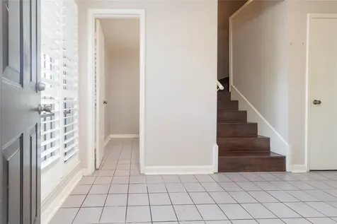 1404 Walnut Bend Lane 23 Houston TX 77042