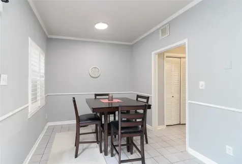 1404 Walnut Bend Lane 23 Houston TX 77042