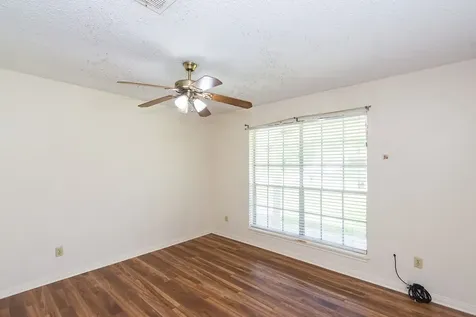 8111 Dellanera Drive Hitchcock TX 77563