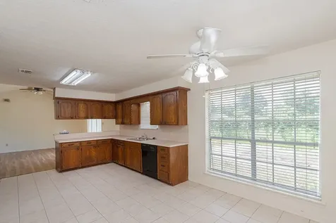 8111 Dellanera Drive Hitchcock TX 77563