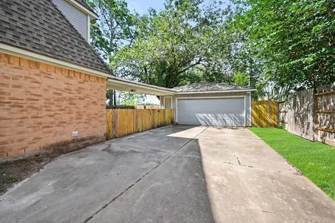 15903 Signal Creek Drive Houston TX 77095