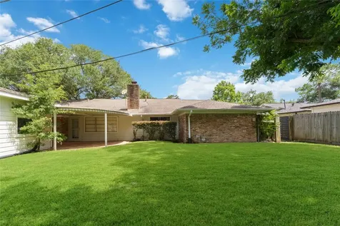 8015 Burning Hills Drive Houston TX 77071