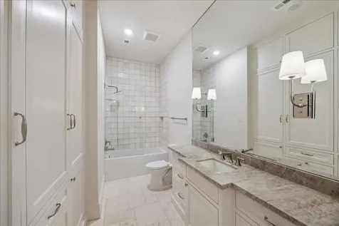 5731 Indian Circle Houston TX 77057