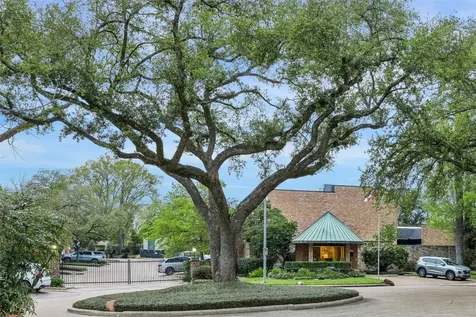 5731 Indian Circle Houston TX 77057