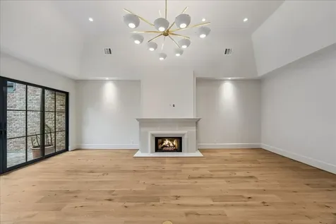 5731 Indian Circle Houston TX 77057