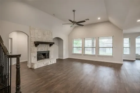 19006 Panther Peak Spring TX 77388