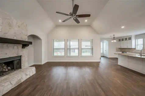 19006 Panther Peak Spring TX 77388