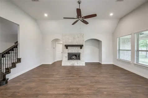 19006 Panther Peak Spring TX 77388