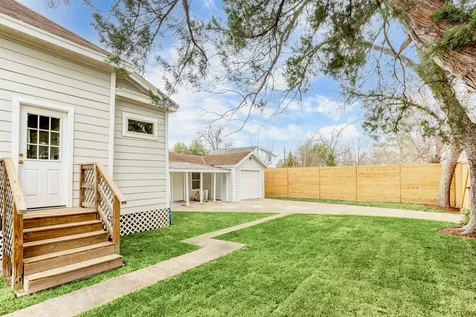 2721 Engelke Street Houston TX 77003