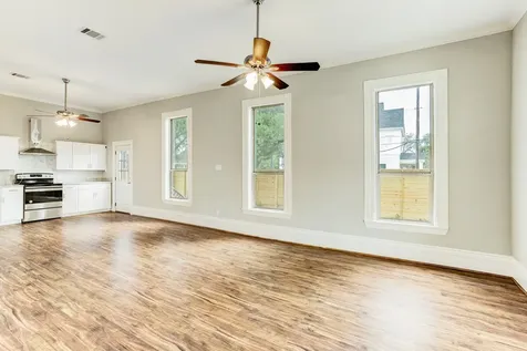 2721 Engelke Street Houston TX 77003