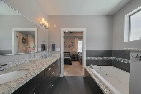 2115 Hadley Street Houston TX 77003