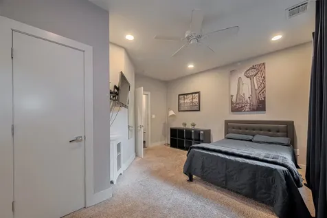 2115 Hadley Street Houston TX 77003
