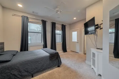 2115 Hadley Street Houston TX 77003