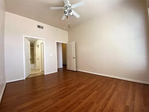 3505 Sage Road 610 Houston TX 77056