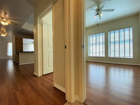 3505 Sage Road 610 Houston TX 77056